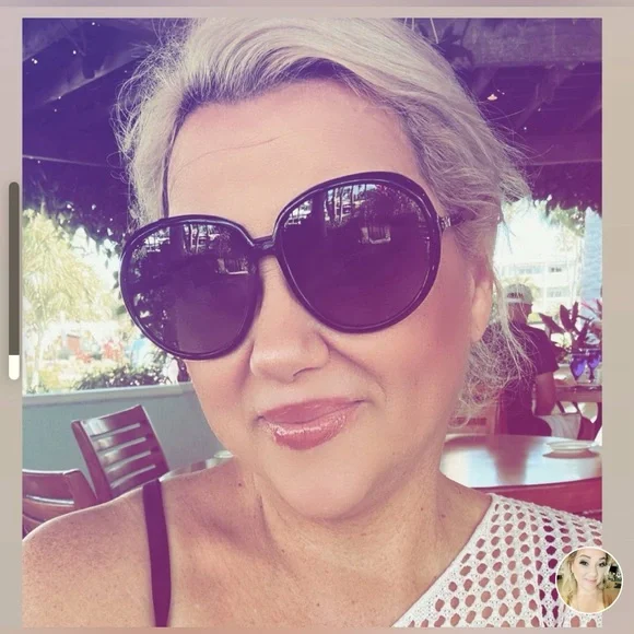 I'm Live - Like this listing to be notified when I go Live! Thanks poshers! - Picture 9 of 15